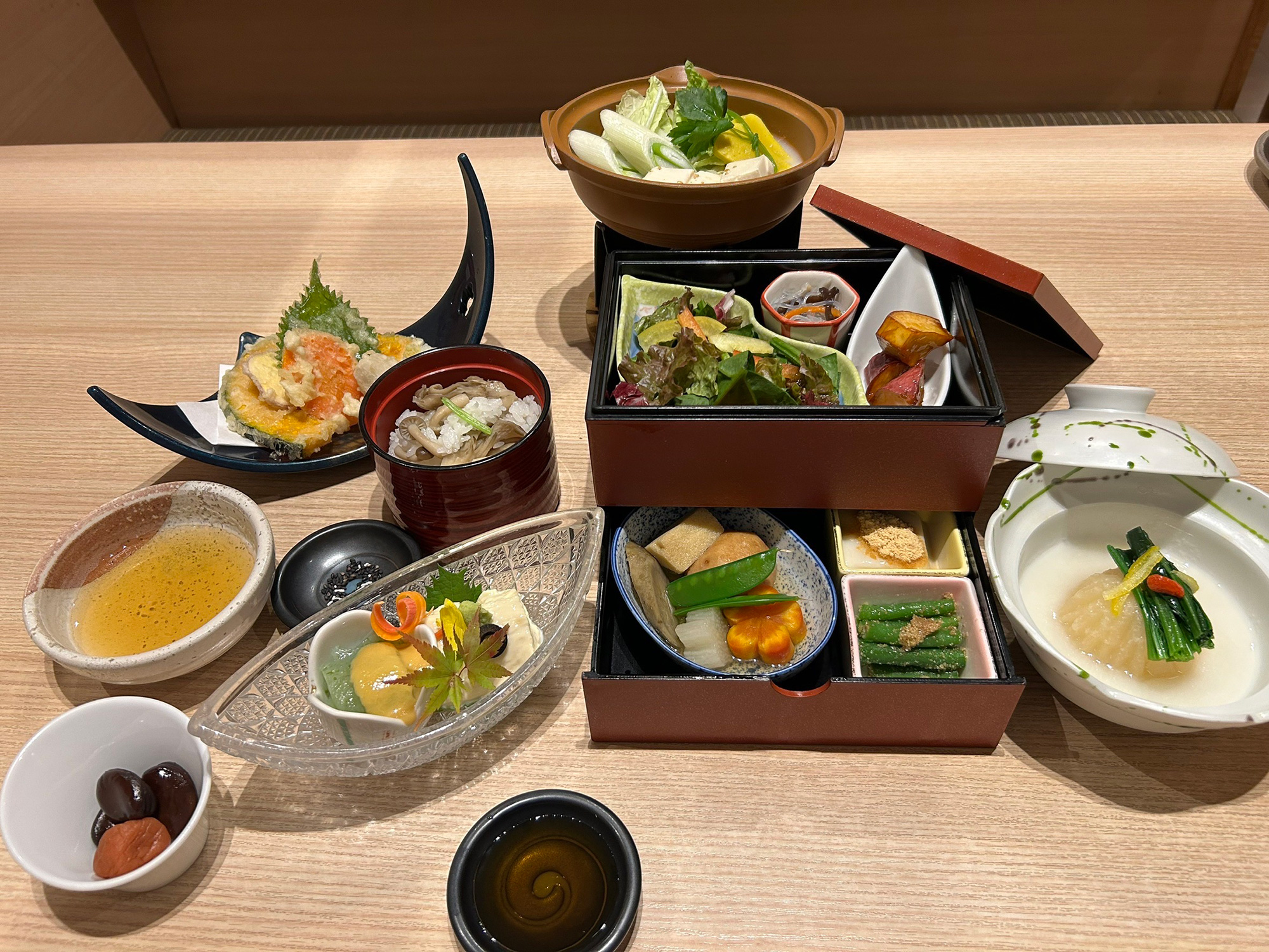 遊食房屋 四國中央店